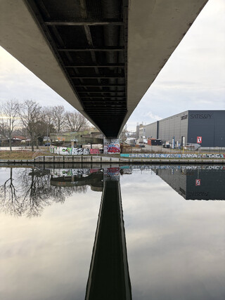 goerdeler steg fussgängerbrücke von unten