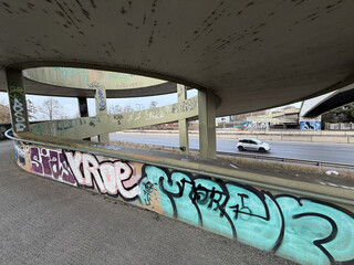 auffahrt auf die goerdeler steg fussgänger- und fahrradbrücke