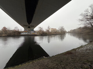 unter der rudolf-wissell-brücke