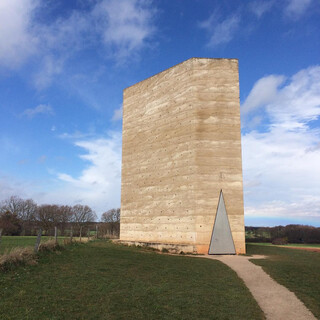 Photo by felix schwenzel in Bruder-Klaus-Kapelle Wachendorf. Keine Fotobeschreibung verf&uuml;gbar..